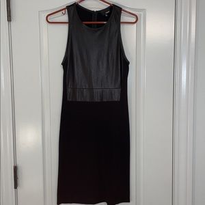 A size medium classic Wilfred Free dress.